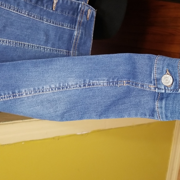 Denim jacket sz (M ) mid length Day or Evening - Picture 3 of 4